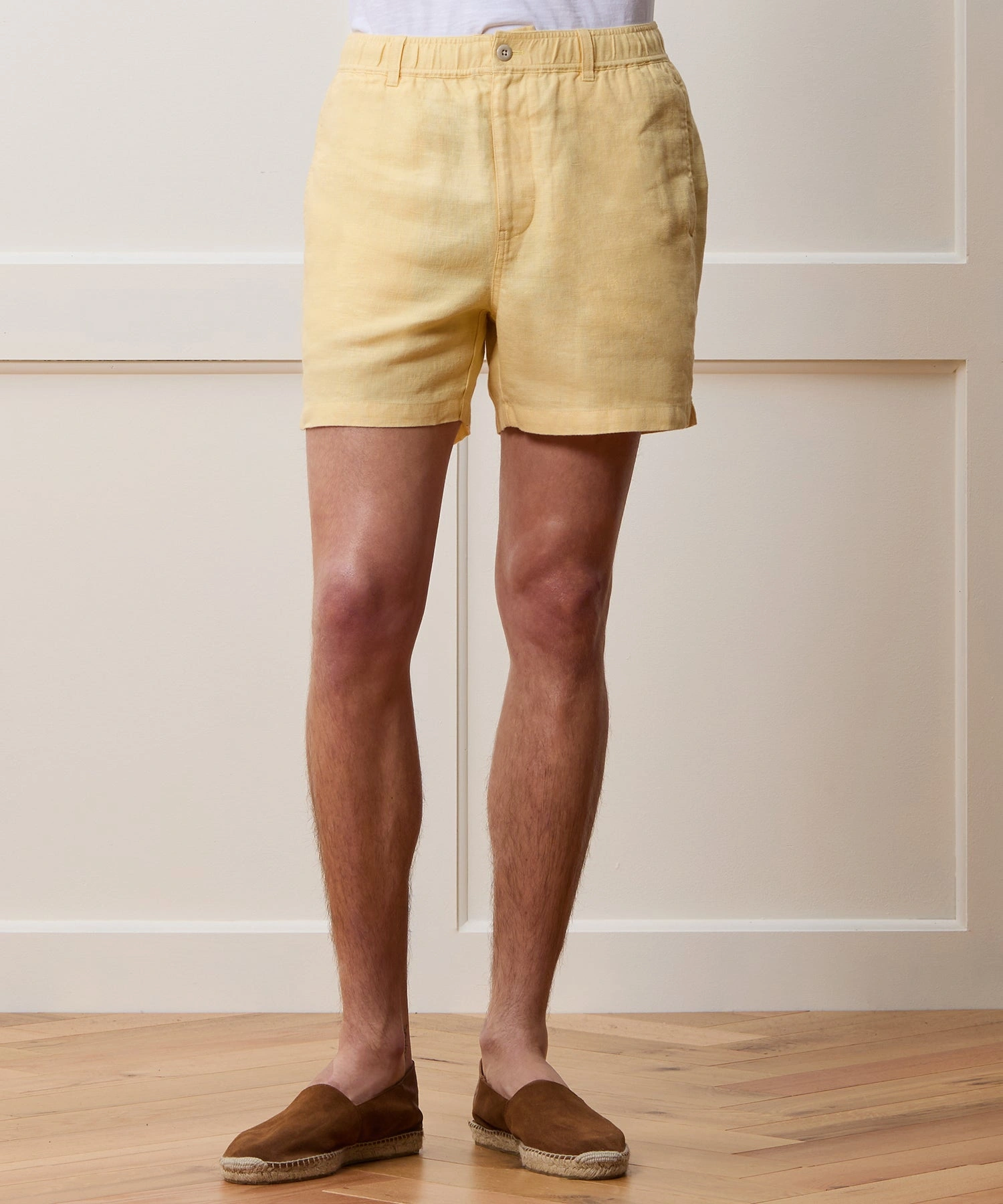 "Travesía de Lino: Shorts Beachcomber, Comodidad y Estilo para el Verano."